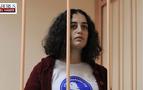 Greenpeace üyesi Gizem pasaportuna kavuştu, Rus vizesi bekliyor