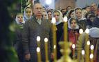Rusya, Noel’i kutluyor; Putin ve Medvedev ayinde