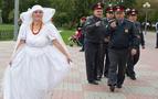 Putin’den Rus gelinlere darbe