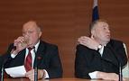 Kremlin devrede; Jirinovski Duma’ya dönüyor, Zyuganov beklemede