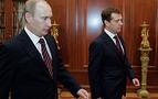 Ukraynalı milliyetçiler Medvedev ve Putin'i kızdıracak kitap gönderdi