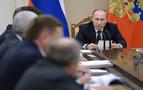Putin: Rus petrol şirketleri üretimlerini artırmayacak