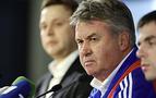 Hiddink derbi öncesi Rus taraftarı uyardı: İkinci dünya savaşında Almanlar’a karşı savaşmıyoruz