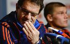Rusya Futbol Birliği, Capello’yu bırakmak istemiyor
