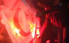 Zenit taraftarları APOEL maçında KKTC bayrağı yaktı