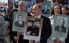 Putin babasının fotoğrafıyla “Ölümsüz Alay” yürüyüşüne katıldı