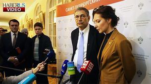 Orhan Pamuk Rusya'da: Hiç siyasetten bahsetmeyeceğiz dedik ama artık bu kadarı da olmaz