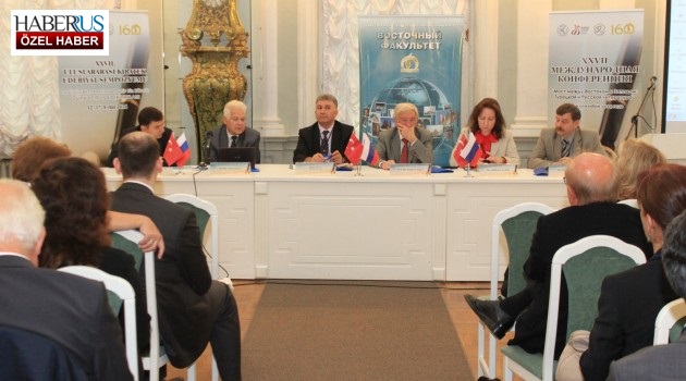 Türk ve Rus edebiyatçılar uluslararası sempozyum düzenledi