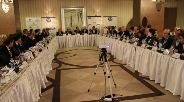 Rus-Türk entelektüeller Antalya’da buluştu