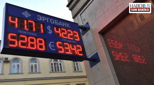 Kırım’da anlaşma söylentisi rubleyi güçlendirdi, dolar hızla düştü