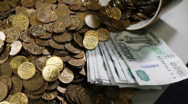 Rusya Ekonomi Bakanı: Ruble yakın zamanda yeniden güçlenir