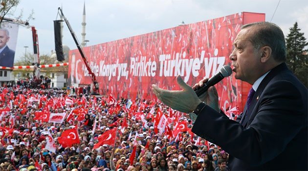 Kommersant: Evet çıkarsa Türk toplumundaki bölünme derinleşebilir