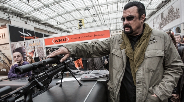 Seagal’den Obama’ya: Rusya ile müttefik olalım