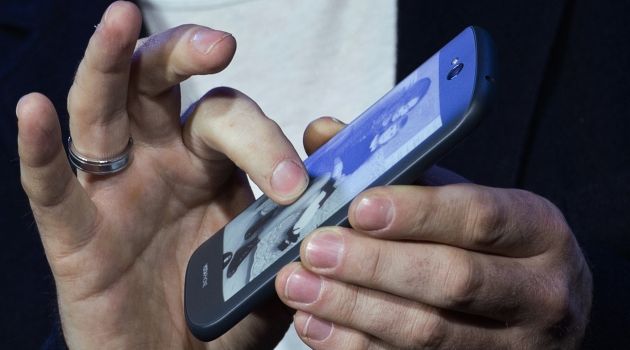 YotaPhone 2, Türkiye'de yılbaşından itibaren satışa sunulacak