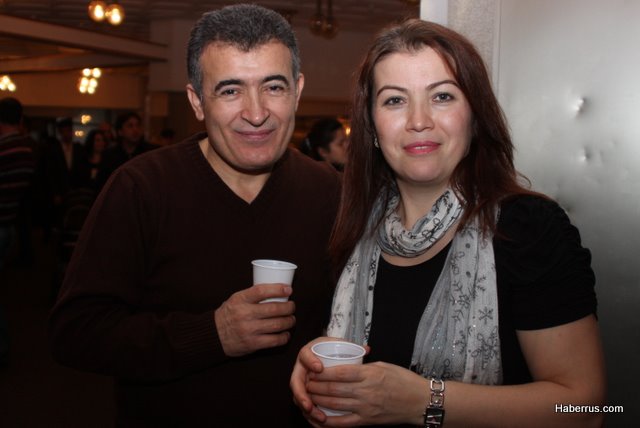 Fatih Kısaparmak Moskova'yı kilim kilim dokudu