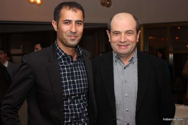 Fatih Kısaparmak Moskova'yı kilim kilim dokudu
