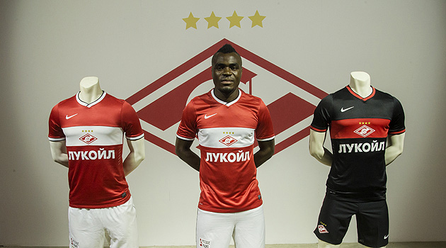 Fenerbahçe, Spartak Moskovalı futbolcu Emenike ile görüşmeye başladı