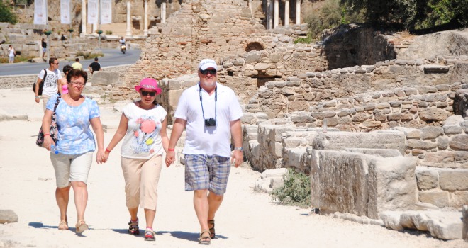 En çok Rus turistler harcıyor