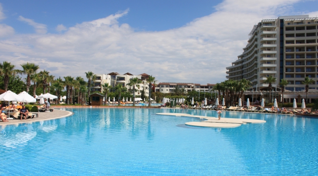Terör korkusu ve Rusya krizi otelleri boşalttı; 2 bin 111 otel satışta