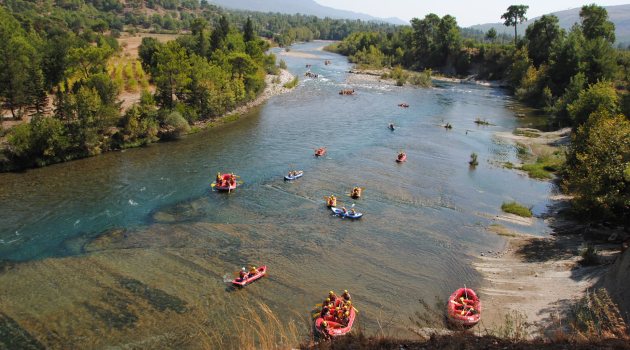 Rus turistler yetmedi, Tükiye'nin rakipleri daha hızlı büyüdü