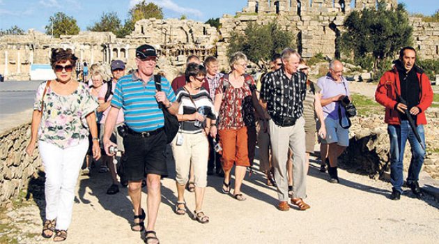 Güçlü dolar Rus turisti vurabilir