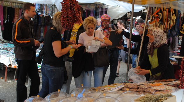 Rus turistler harcamaya başladı, ancak esnafın geliri yüzde 40 azaldı