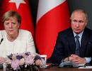 Merkel Putin'e Rusça soru sordu: Sibirya paltosu mu?